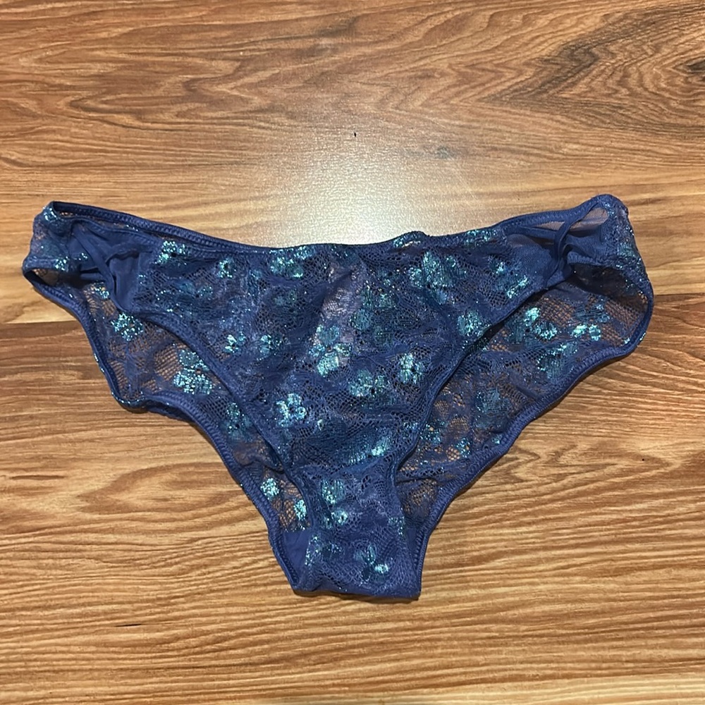 VS Dream Angels Lace Cheekini